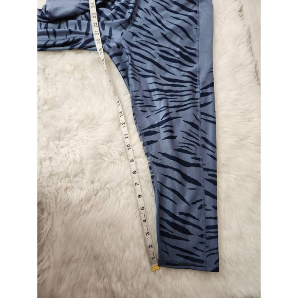 Puma Womens Train Favorite AOP Leggings Pants‎ Blue Zebra High Rise Pockets L - Picture 5 of 7